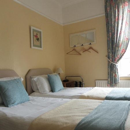 The Aidan Guest House Stratford-upon-Avon Szoba fotó