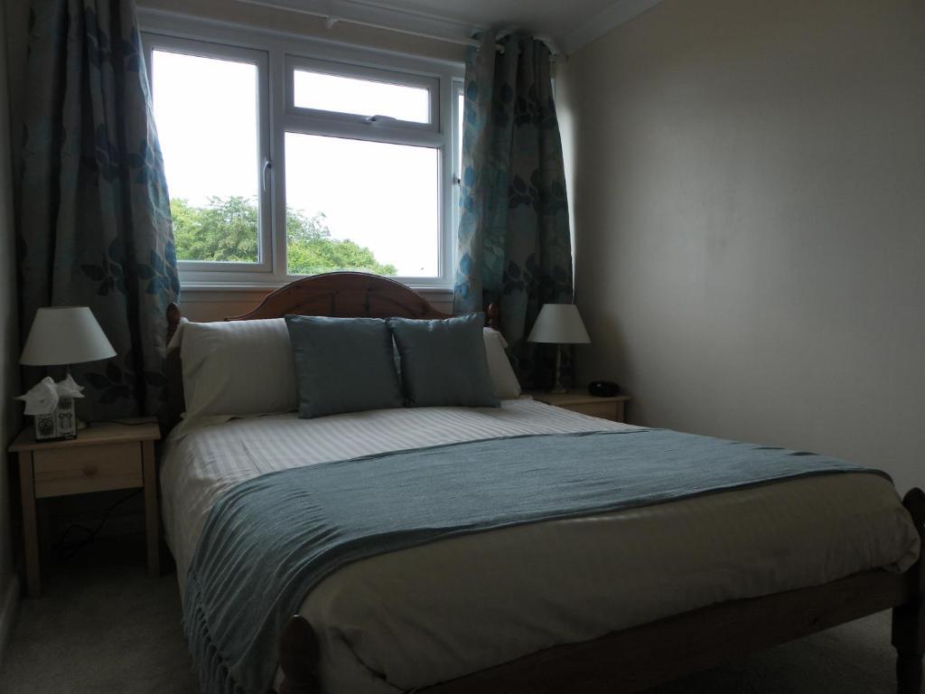 The Aidan Guest House Stratford-upon-Avon Szoba fotó